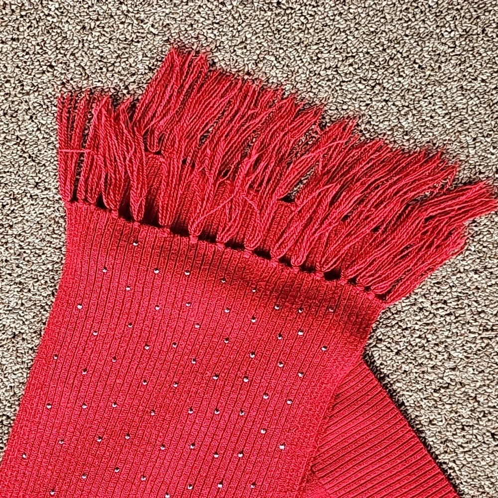 Sweater & Scarf - Picture 10 of 16